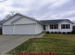 1180 Indian Creek Rd, Marion, IA 52302