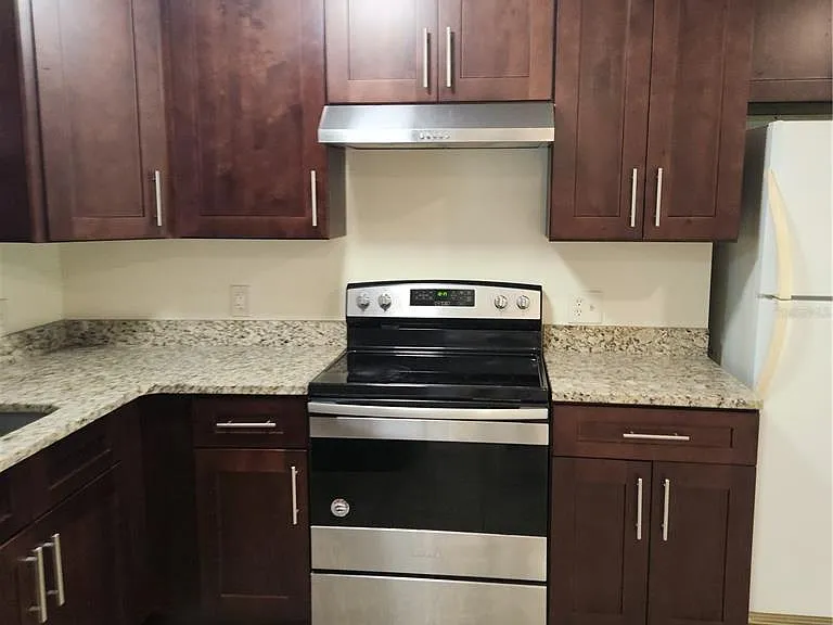1317 Eagleview Dr — Photo 3