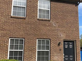 435 Dabney Dr, Lexington, KY 40509
