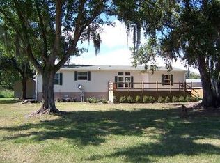 3708 Island Pond Dr, Plant City, FL 33565