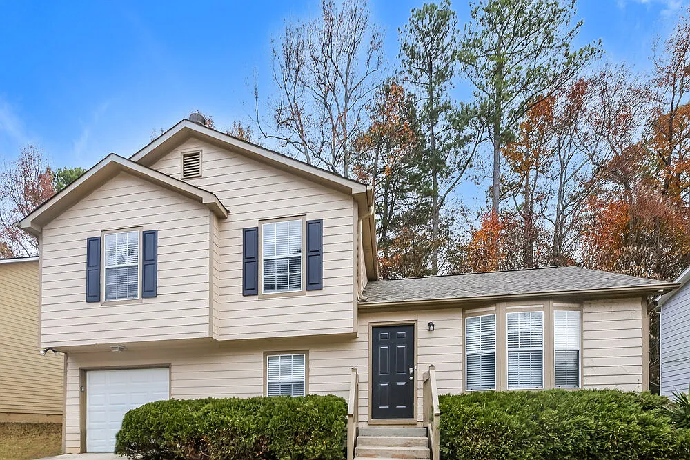 3 bed, 2.0 bath, 1486 sqft, $1,685 — Photo 1