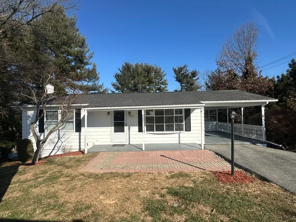 809 E D St, Brunswick, MD 21716