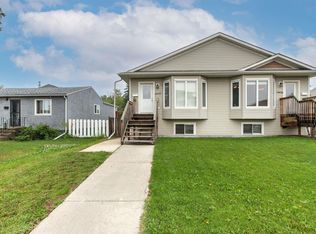 10632 155th St NW, Edmonton, AB T5P2M5