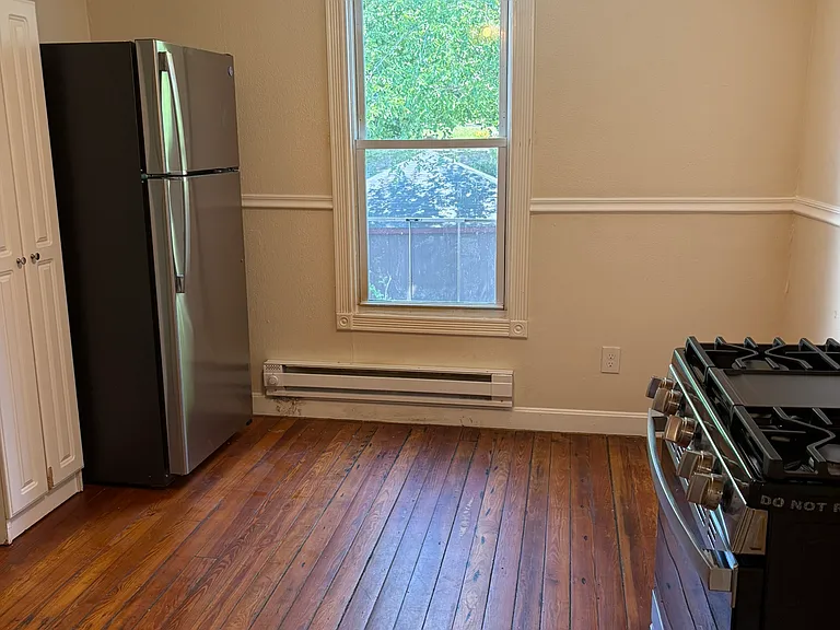 633 River St #A — Photo 4