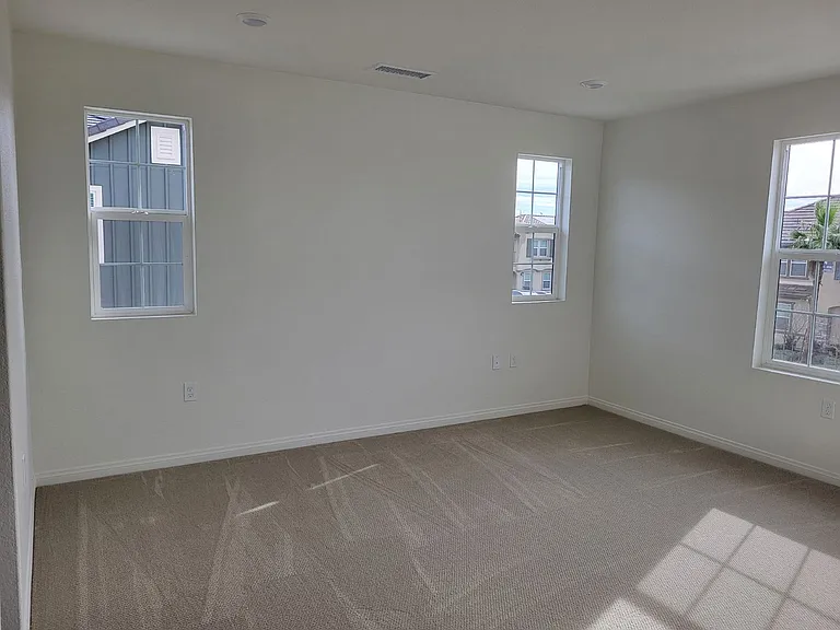 4243 E Rincon St — Photo 6