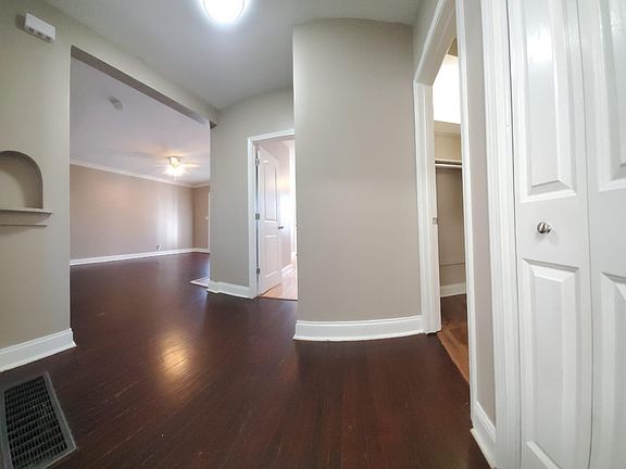 3rd image of 616 S Weinbach Ave #B