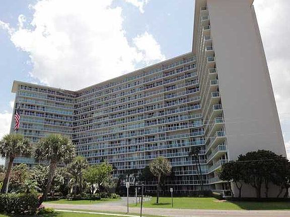 5th image of 333 N Ocean Blvd APT 610