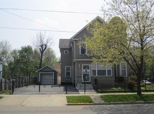 103 N 4th St, Aurora, IL 60505