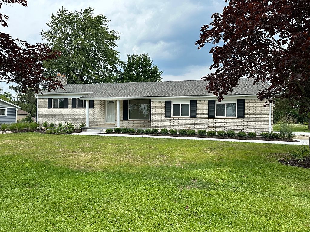 26625-25 Mile Rd - Property Image