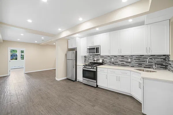Rented by Corcoran | media 2