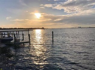 636 Regatta Way, Bradenton, FL 34208
