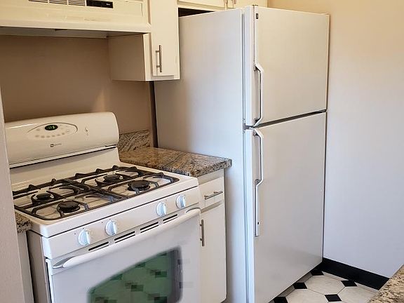 3rd image of 2809 Matheson Way #1