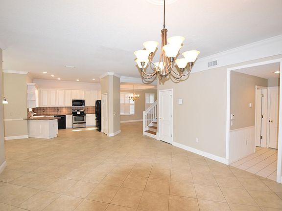 5th image of 3726 Hollow Wood Dr