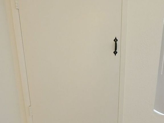 3rd image of 6982 Parkside Ave APT 17