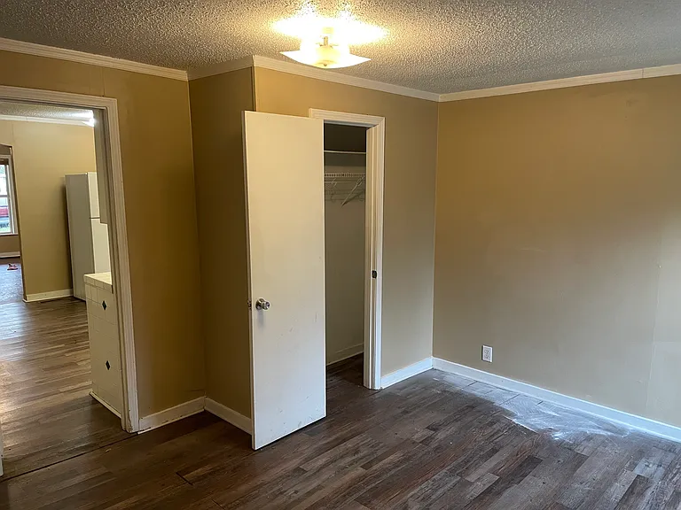 603 Moates St — Photo 11