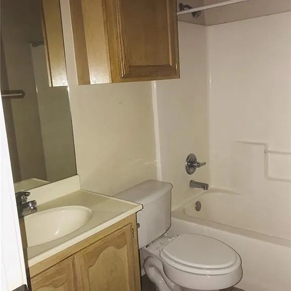423 La Mancha Dr #3 — Photo 13