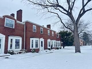 2nd image of 1949 Northwest Blvd