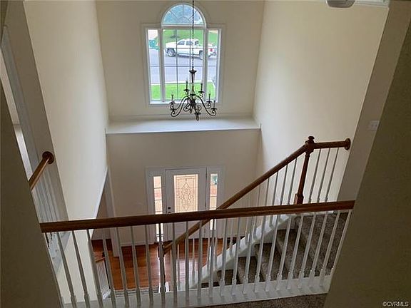 4th image of 8801 Lottsburg Ct