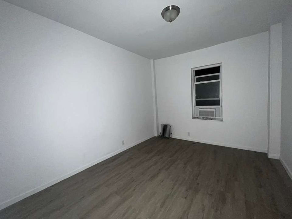 1st image of 2483 Arthur Ave #1
