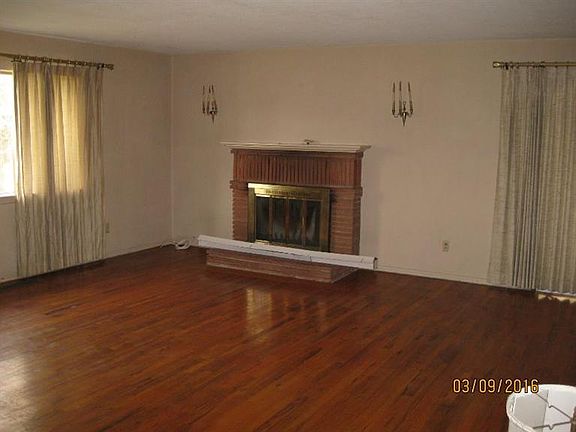 2nd image of 4627 E Brown Ave