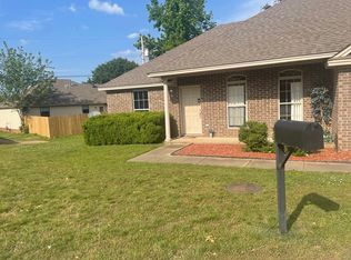 16 Garden Dr, Searcy, AR 72143