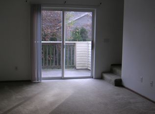 15832 SE Stark St APT H, Portland, OR 97233