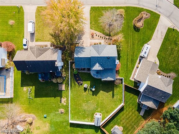 3rd image of 7805 Huntington Cir