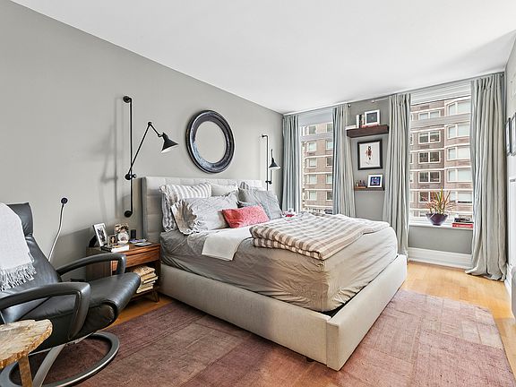 5th image of 205 E 85th St APT 10E