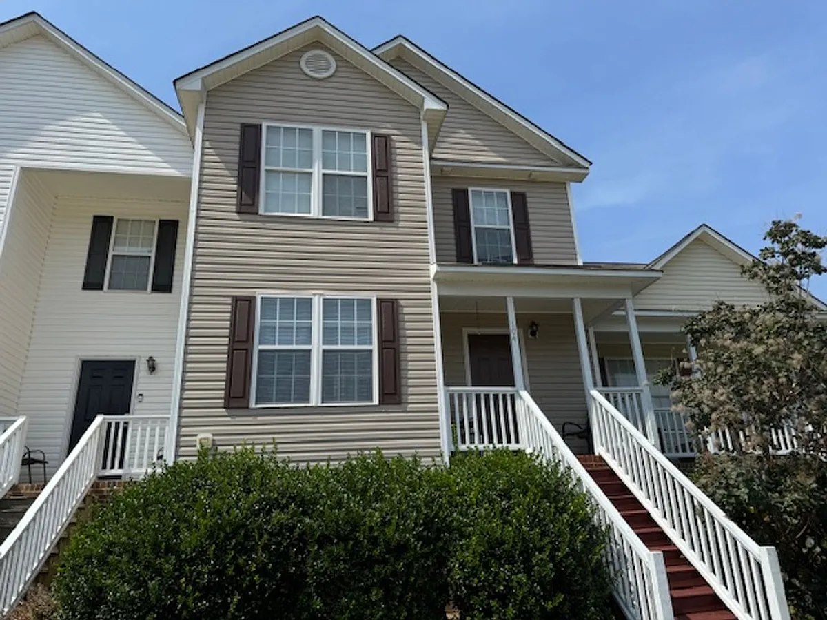 Building Photo - 104 Piccadilly Ct
