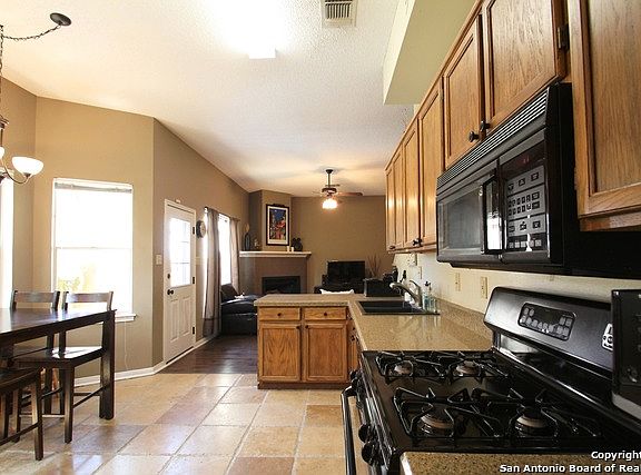 5th image of 6139 Ashford Point Dr