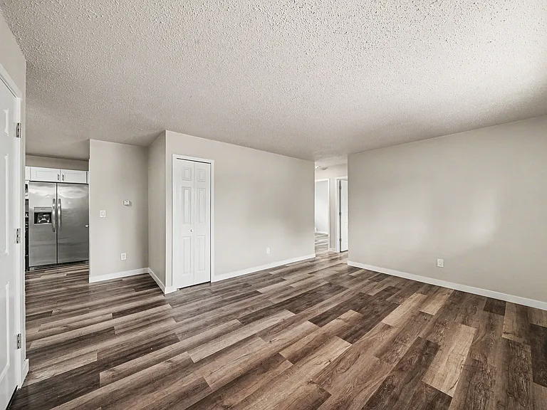 2115 Preuss Rd #D — Photo 3