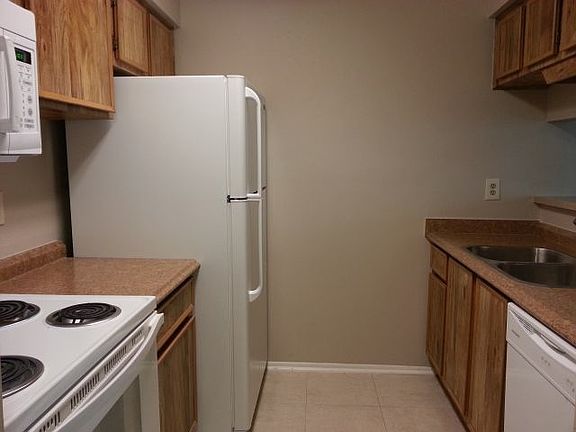 5th image of 14225 Shadow Moss Ln APT 202