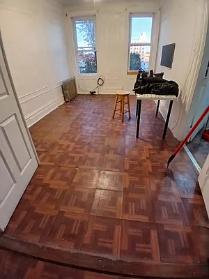 5713 Sixth Avenue #3