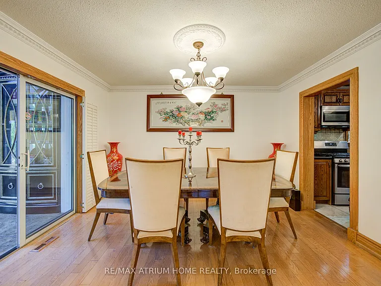 8 Patrick Blvd — Photo 13
