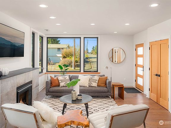 5th image of 4103 N Orchard Street