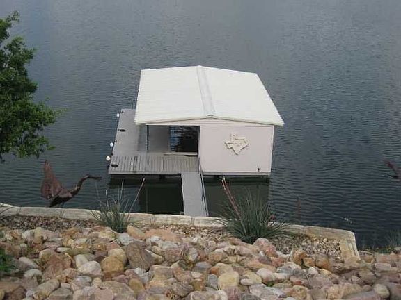 5th image of 315 Harbor Dr