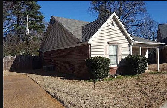 1st image of 841 W Pecan Gardens Cir