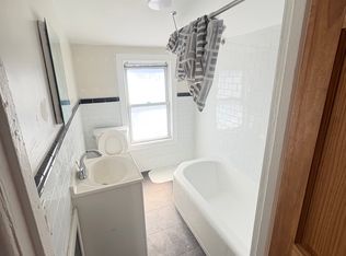 24 Chestnut Pl FLOOR 3, Mount Vernon, NY 10553