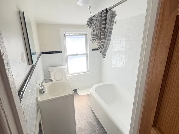 24 Chestnut Pl Floor 3, Mount Vernon, NY 10553