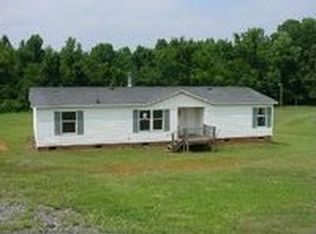 135 Hickory Nut Dr, Statesville, NC 28677