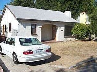 584 W Calaveras St, Altadena, CA 91001
