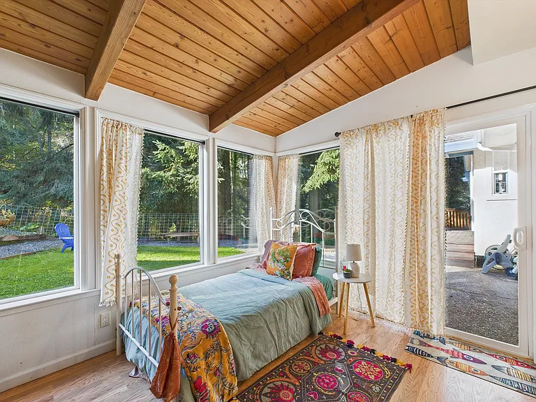 Brady Ct — Photo 34