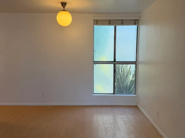 952 Maltman Ave #3, Los Angeles, CA 90026