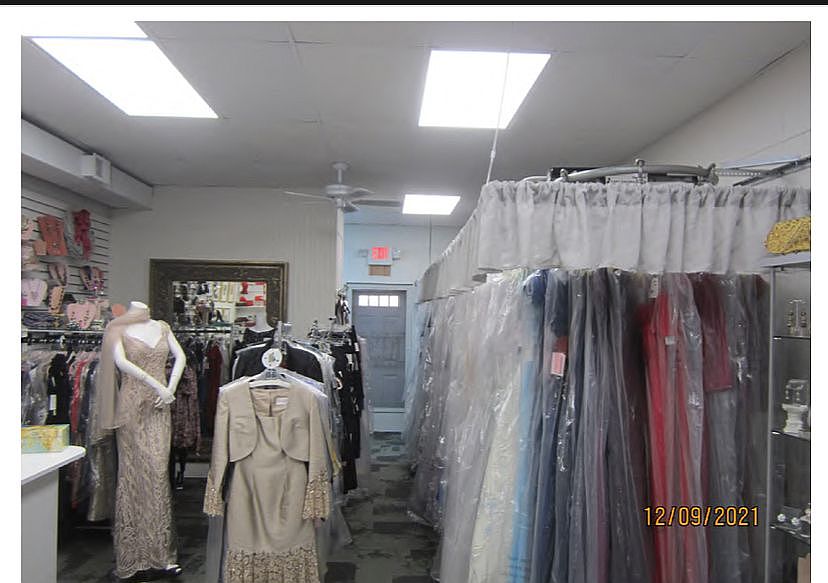 1st image of 4215 Ferne Blvd