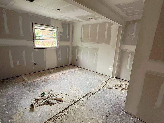 2nd image of 208 Stone Ave #1