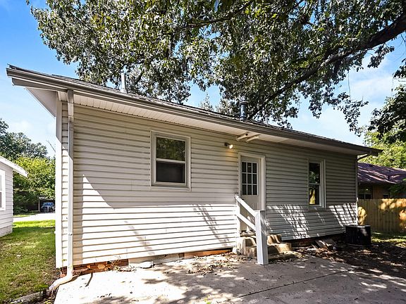 5th image of 834 N 23rd St