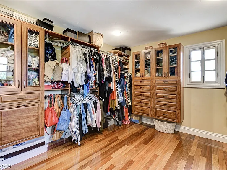 7001 Alamitos Cir — Photo 45