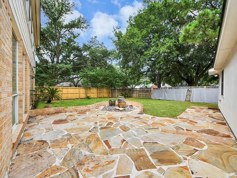 16203 Broken Timber Cir — Photo 41