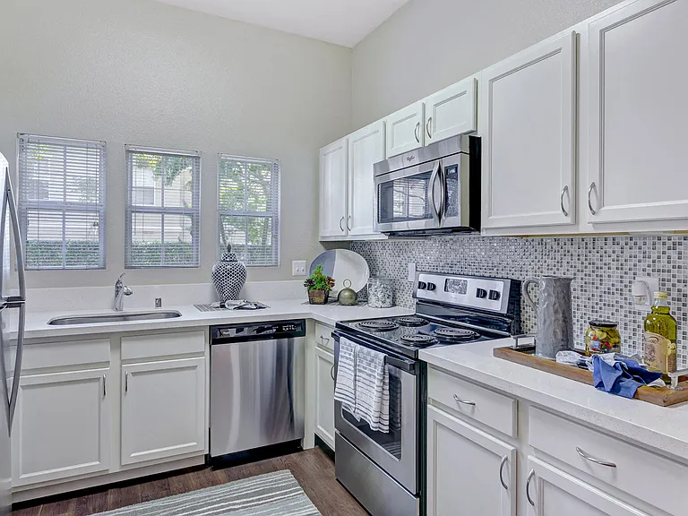 Choose between dark espresso or white custom cabinetry