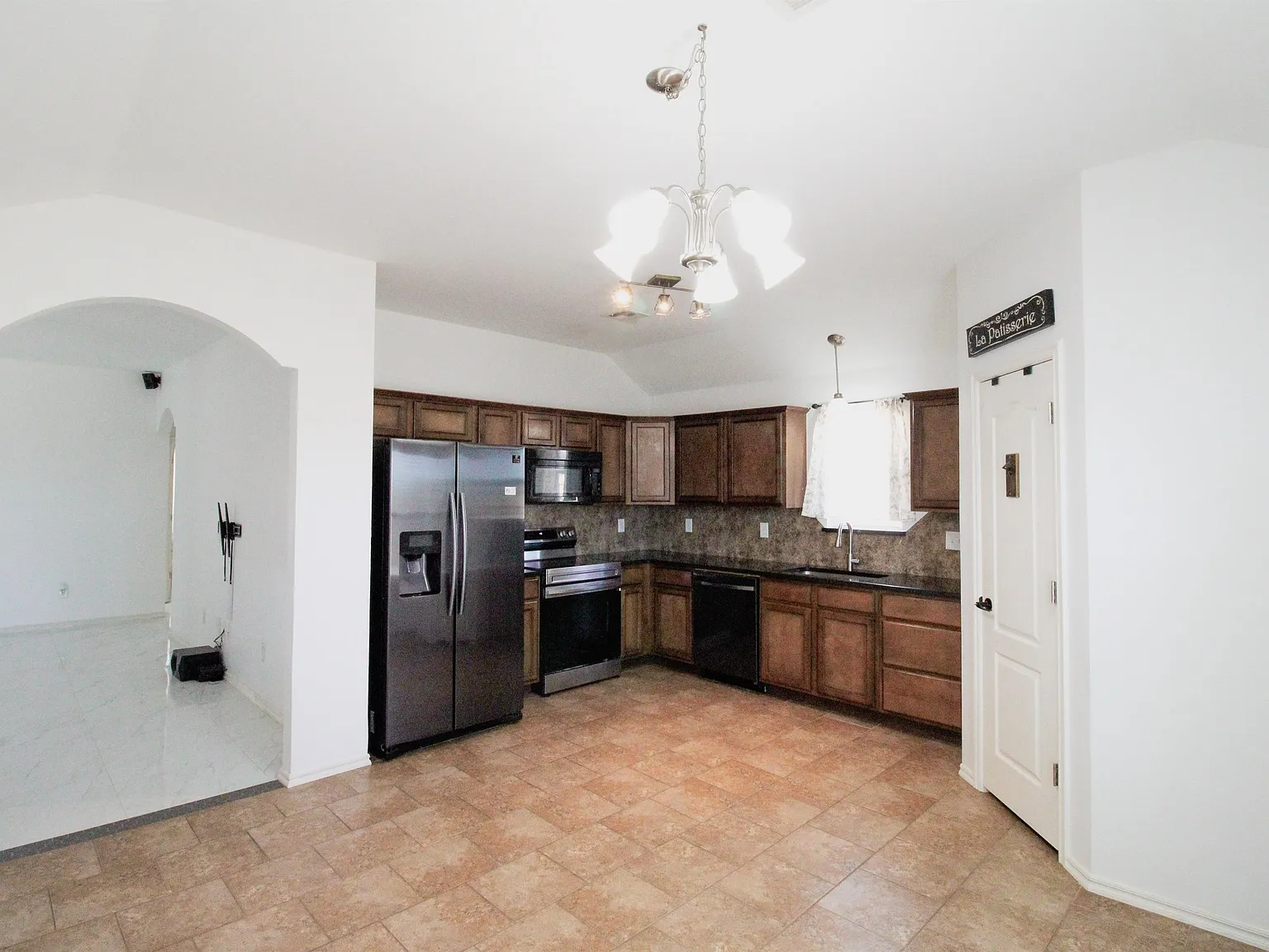 8000 Erryn Lane - 1 — Photo 4